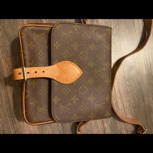 Louis Vuitton cross body bag